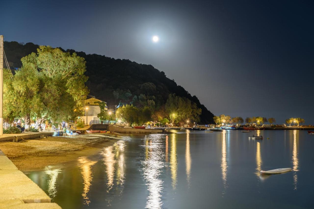 Des Roses Hotel Платаниас Екстериор снимка
