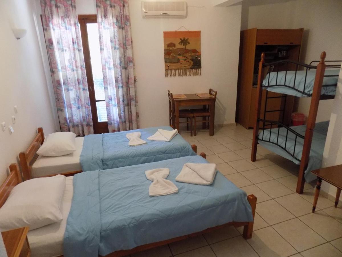 Des Roses Hotel Платаниас Екстериор снимка
