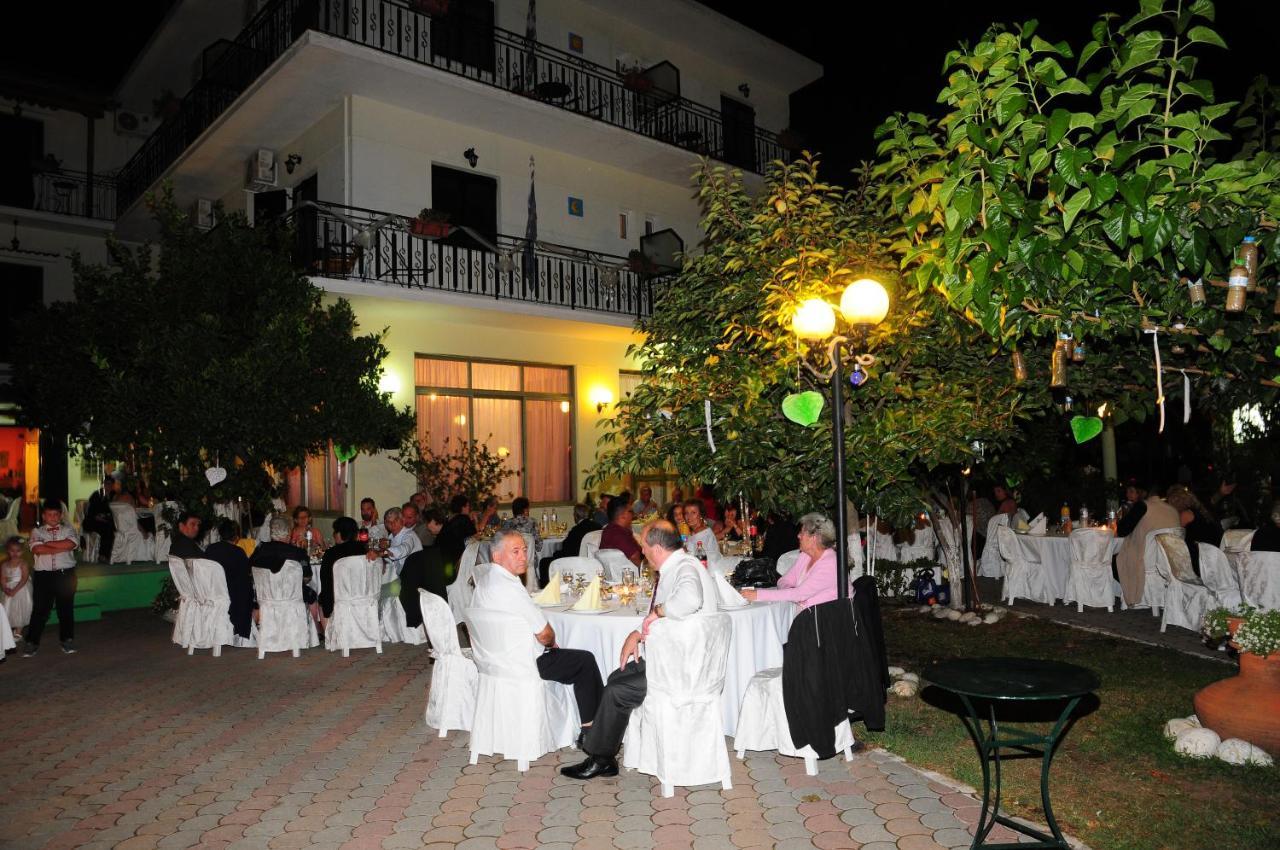 Des Roses Hotel Платаниас Екстериор снимка